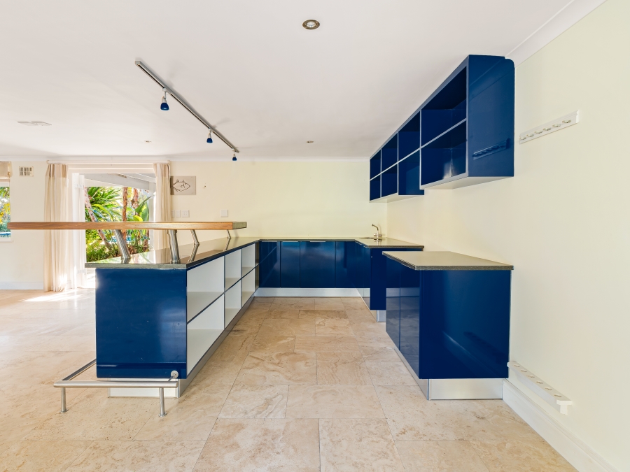 5 Bedroom Property for Sale in Leisure Isle Western Cape